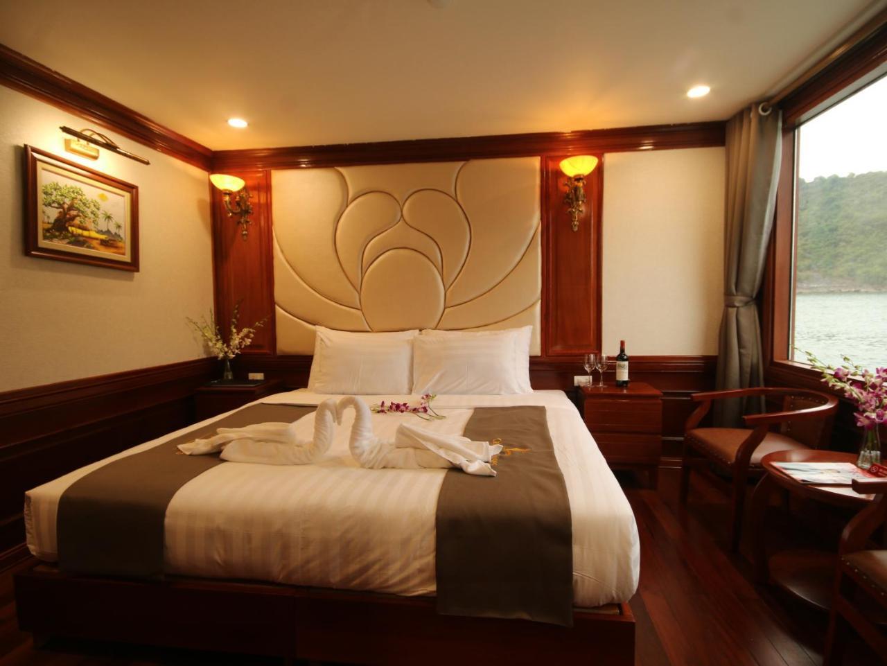 Hotel Calypso Cruises Cat Hai Exterior foto