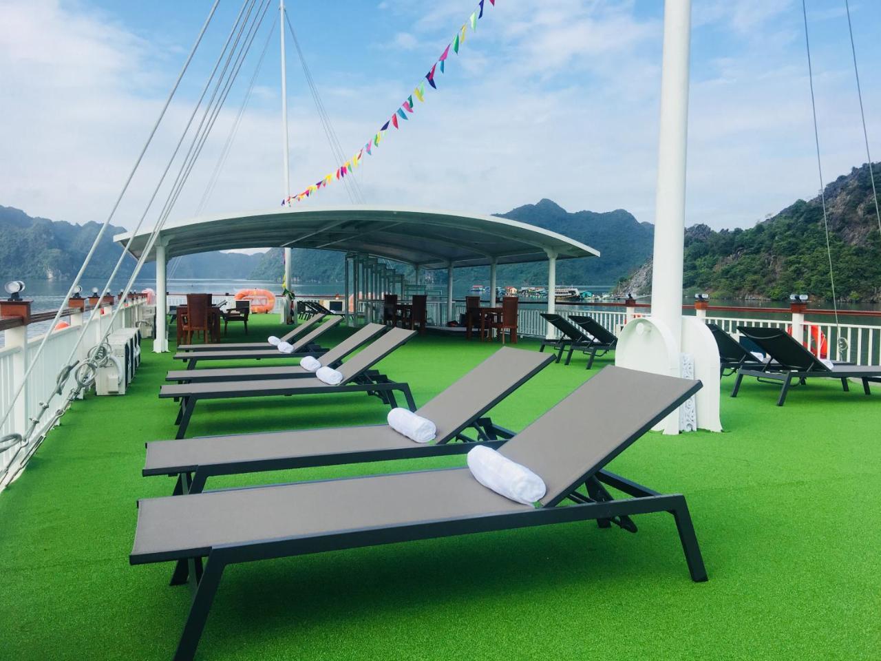 Hotel Calypso Cruises Cat Hai Exterior foto